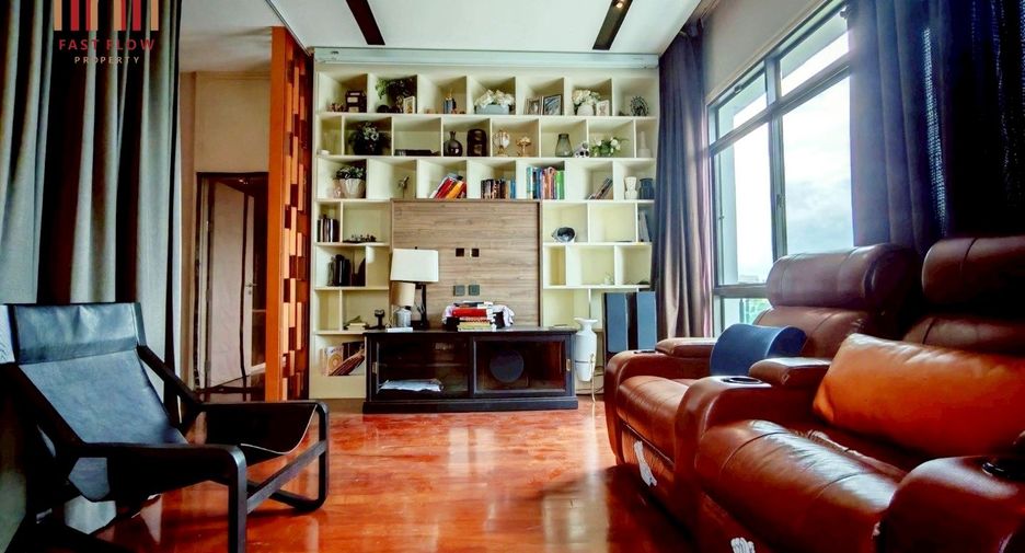 For rent 4 bedrooms house in Saphan Sung, Bangkok