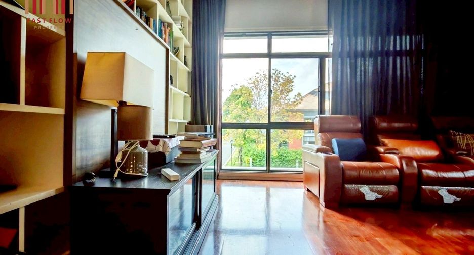 For rent 4 bedrooms house in Saphan Sung, Bangkok