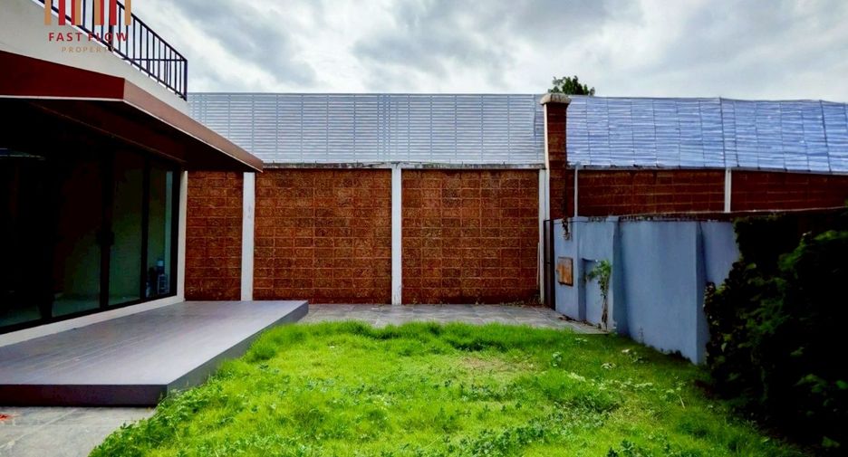 For rent 4 bedrooms house in Saphan Sung, Bangkok