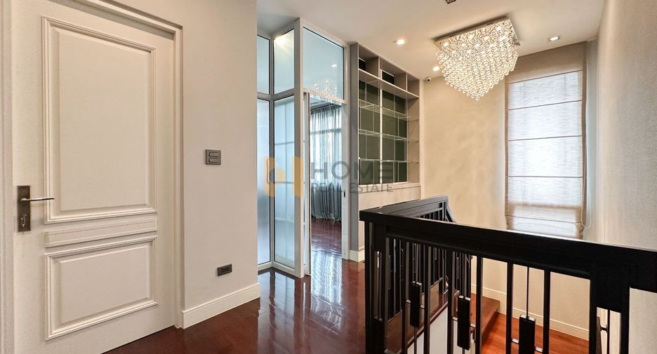 For sale 5 bedrooms house in Taling Chan, Bangkok