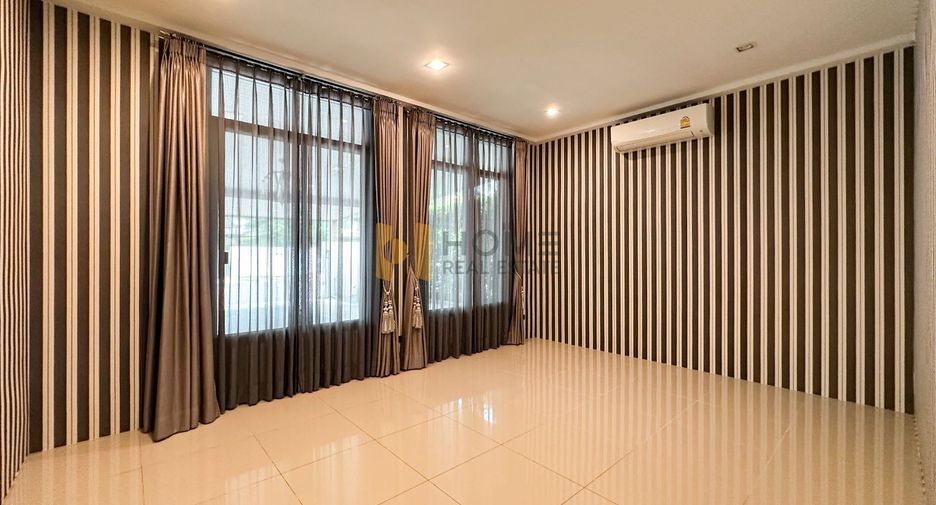For sale 5 bedrooms house in Taling Chan, Bangkok