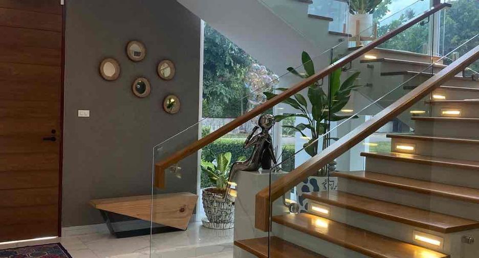 Villa en venta de 5 habitaciones en Cha Am, Phetchaburi