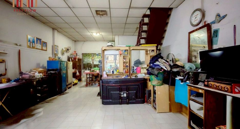 For sale 3 bedrooms townhouse in Sai Mai, Bangkok