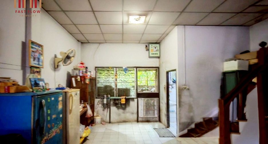 For sale 3 bedrooms townhouse in Sai Mai, Bangkok