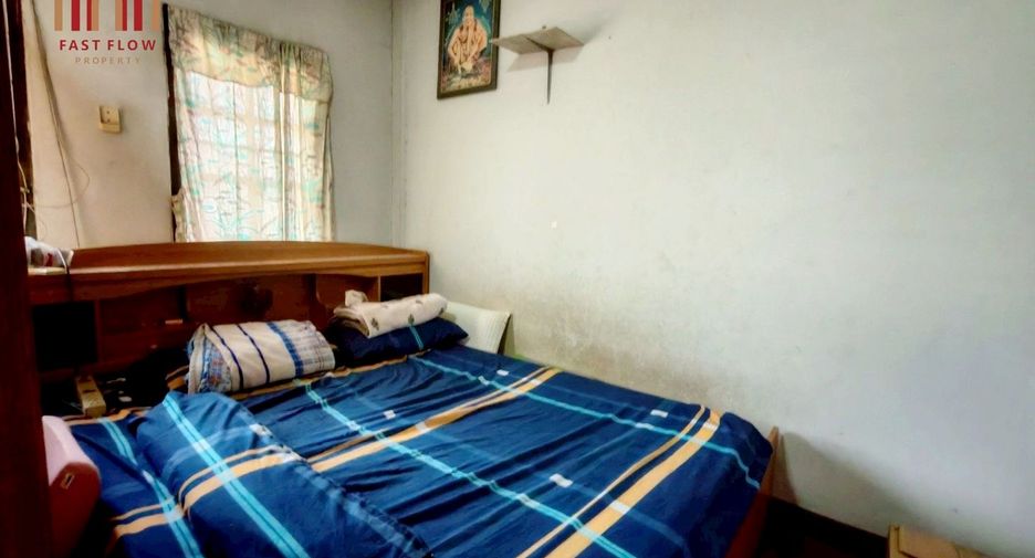 For sale 3 bedrooms townhouse in Sai Mai, Bangkok
