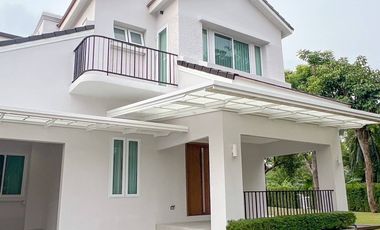 Casa en alquiler de 4 habitaciones en Mueang Samut Prakan, Samut Prakan