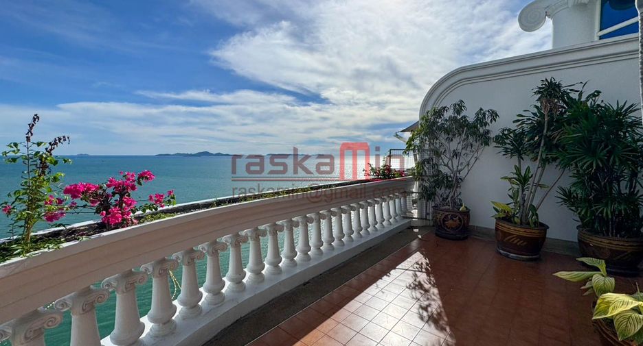 For sale 5 bedrooms condo in Bang Lamung, Chonburi