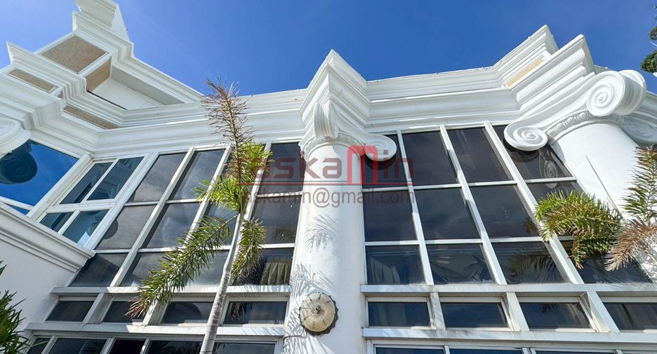 For sale 5 bedrooms condo in Bang Lamung, Chonburi