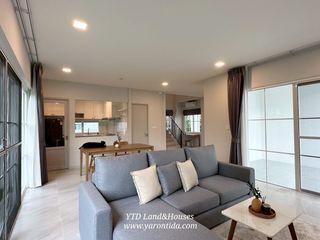 Casa en alquiler de 3 habitaciones en Bang Phli, Samut Prakan