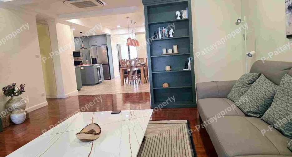 For sale 4 bedrooms condo in Bang Lamung, Chonburi