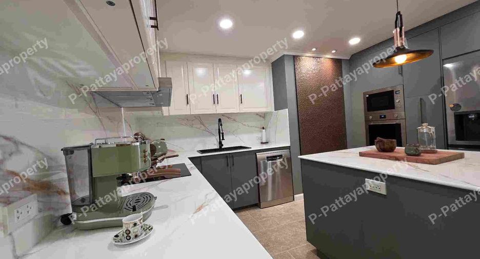 For sale 4 bedrooms condo in Bang Lamung, Chonburi