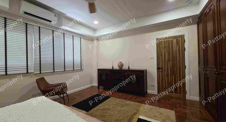 For sale 4 bedrooms condo in Bang Lamung, Chonburi