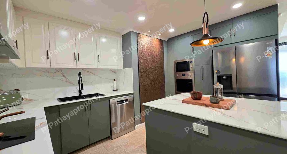 For sale 4 bedrooms condo in Bang Lamung, Chonburi