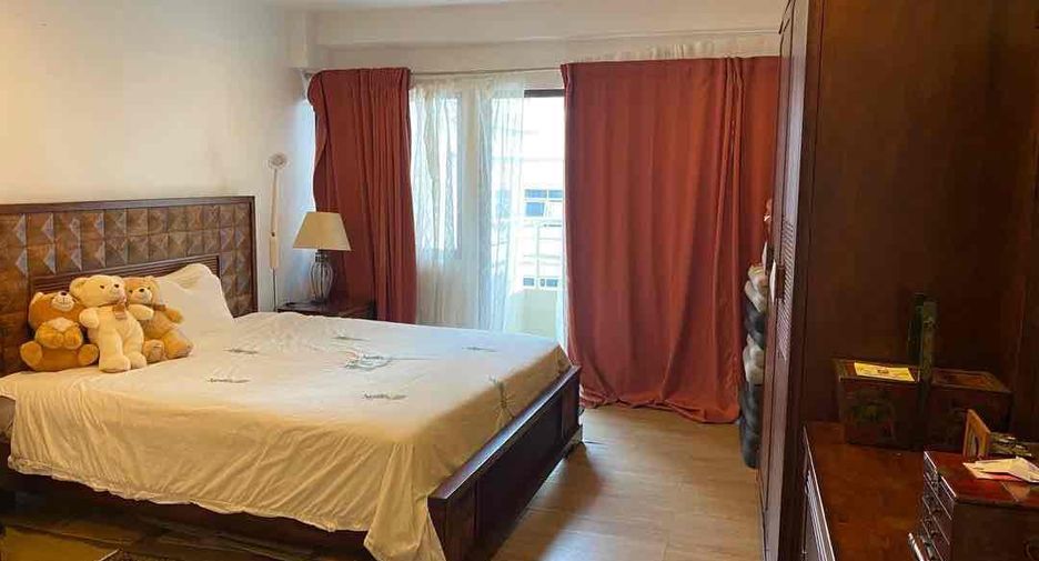 For sale 2 bedrooms condo in Khlong Toei, Bangkok