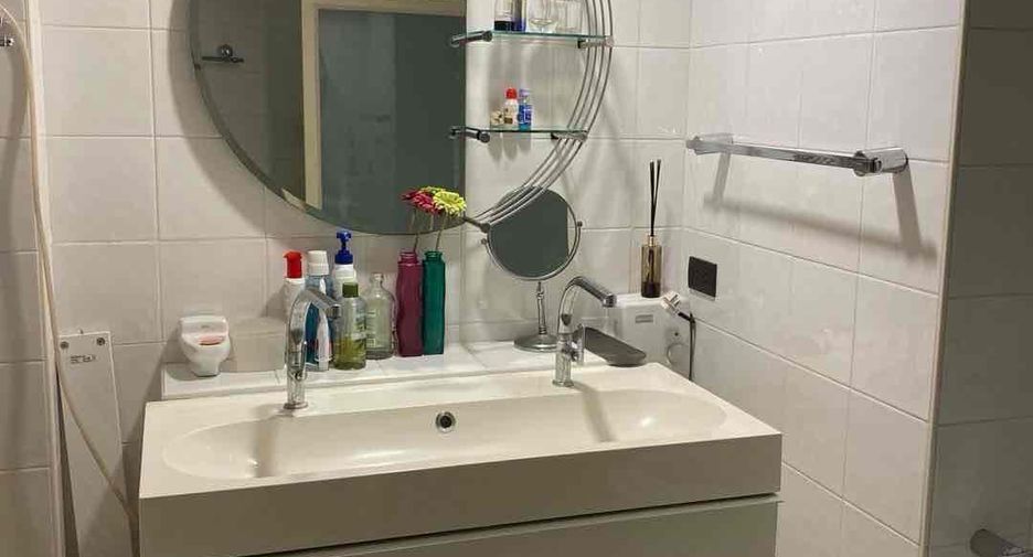 For sale 2 bedrooms condo in Khlong Toei, Bangkok