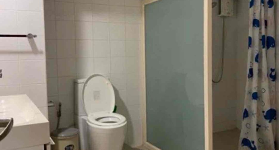 For sale 2 bedrooms condo in Khlong Toei, Bangkok