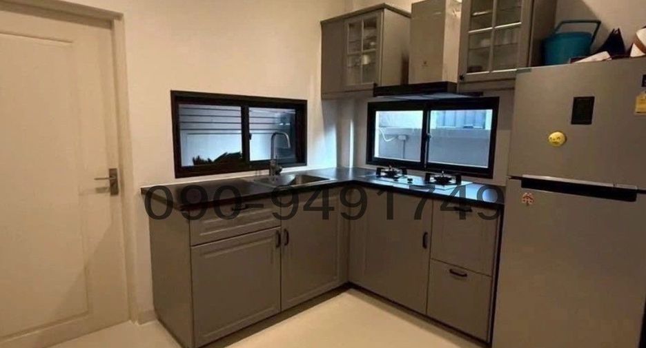 For rent 4 bedrooms house in Lak Si, Bangkok
