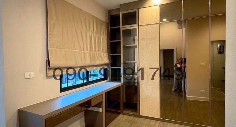 For rent 4 bedrooms house in Lak Si, Bangkok