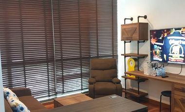 For rent 2 bedrooms condo in Pathum Wan, Bangkok