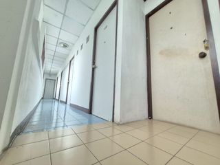 For sale 17 bed serviced apartment in Huai Khwang, Bangkok