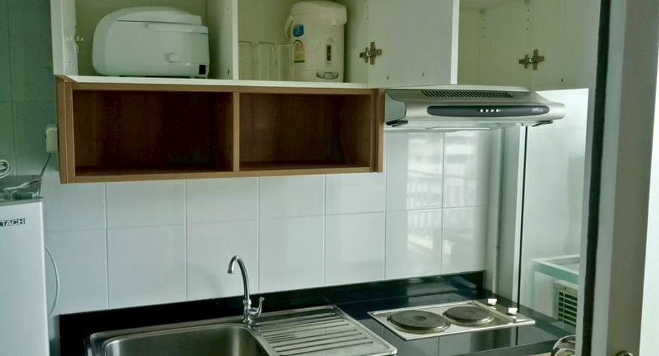 Condo en alquiler de 1 habitaciones en Si Racha, Chonburi