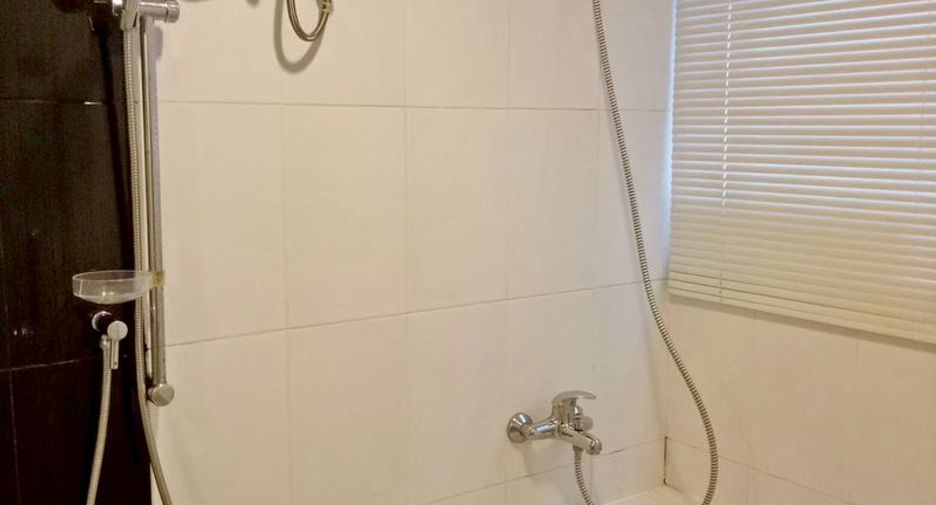 Condo en alquiler de 1 habitaciones en Si Racha, Chonburi