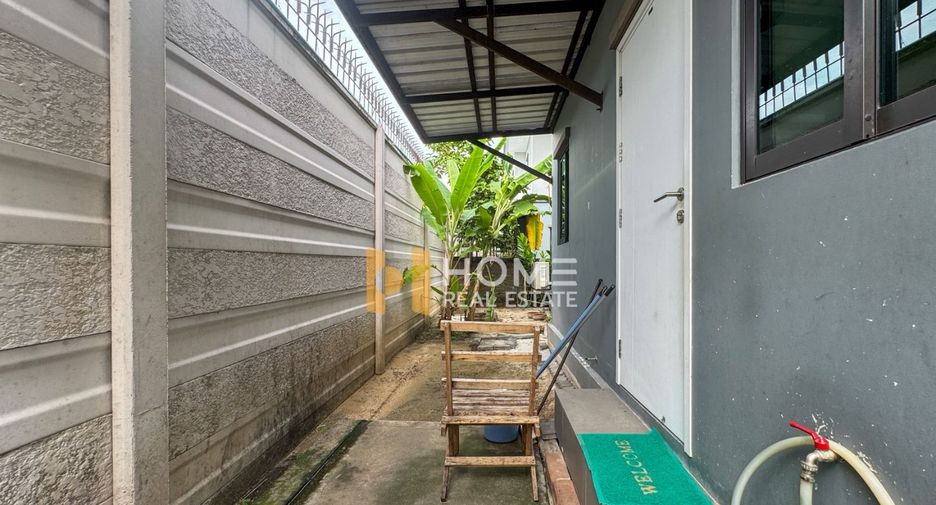 For sale 3 bedrooms house in Prawet, Bangkok