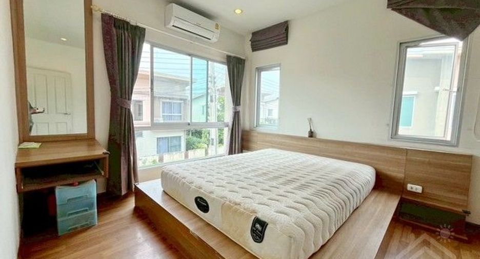 For sale 4 bedrooms house in Mueang Chon Buri, Chonburi