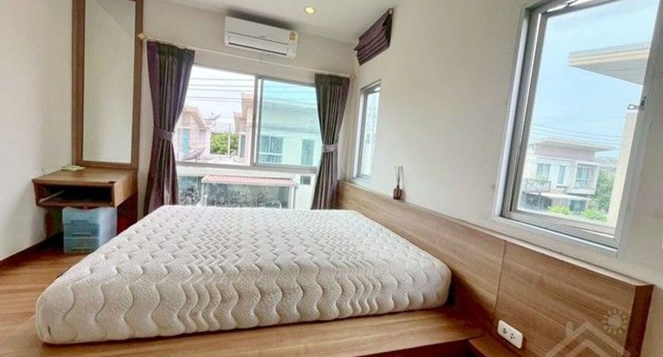 For sale 4 bedrooms house in Mueang Chon Buri, Chonburi