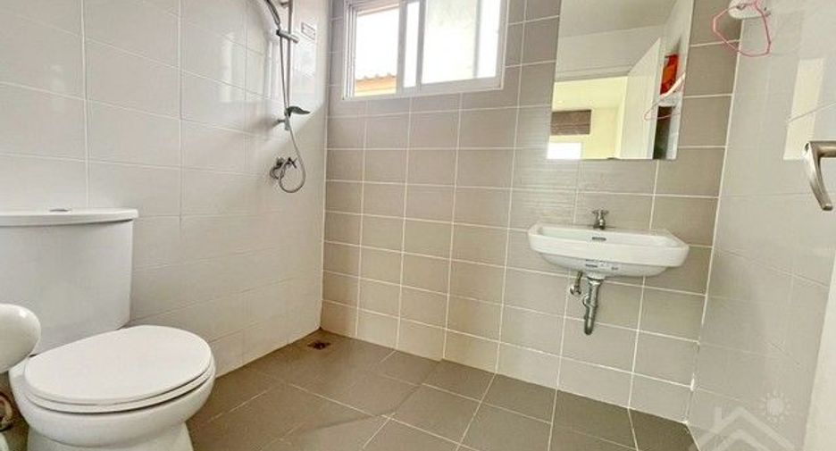 For sale 4 bedrooms house in Mueang Chon Buri, Chonburi