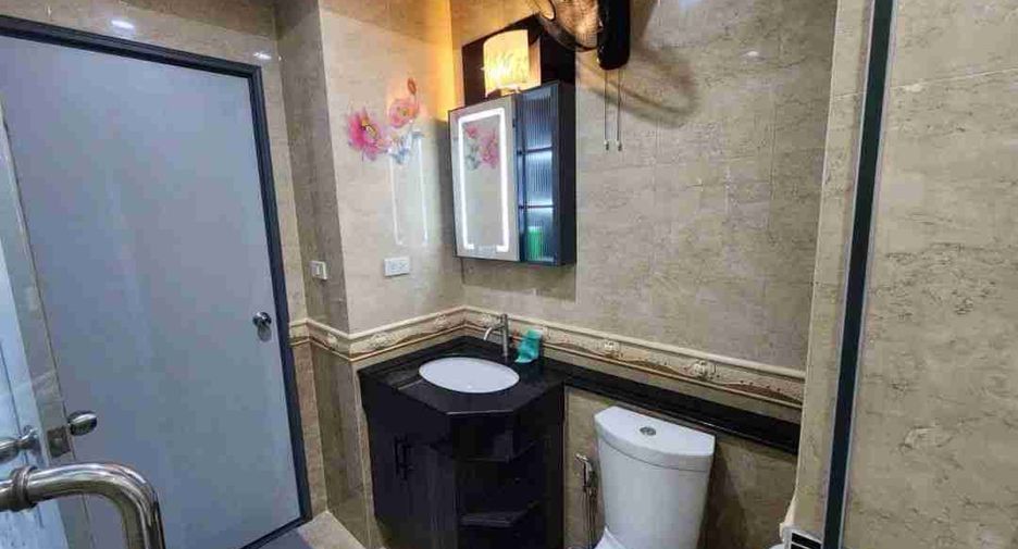 For sale 2 bedrooms condo in Bang Lamung, Chonburi