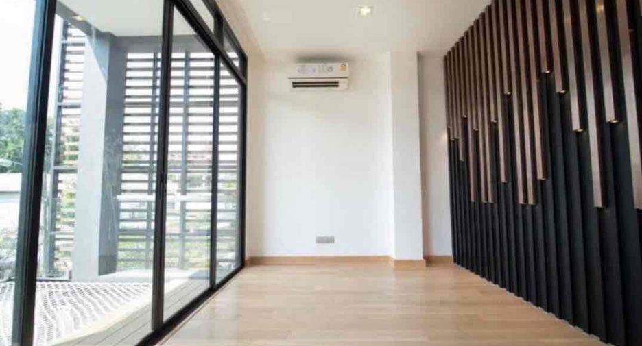 Haus zum Kauf mit 4 Zimmer in Watthana, Bangkok