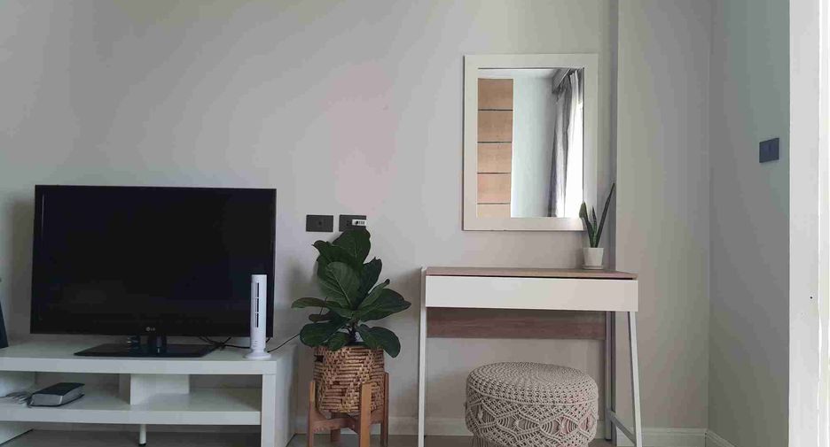 For rent and for sale 1 bed condo in Watthana, Bangkok