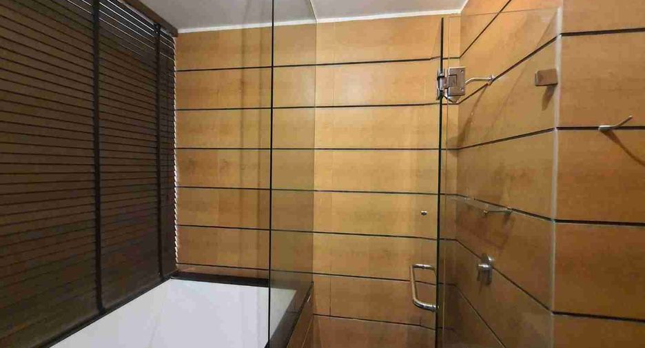 For rent and for sale 1 bed condo in Watthana, Bangkok