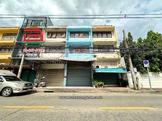 For rent 6 bedrooms retail Space in Lak Si, Bangkok