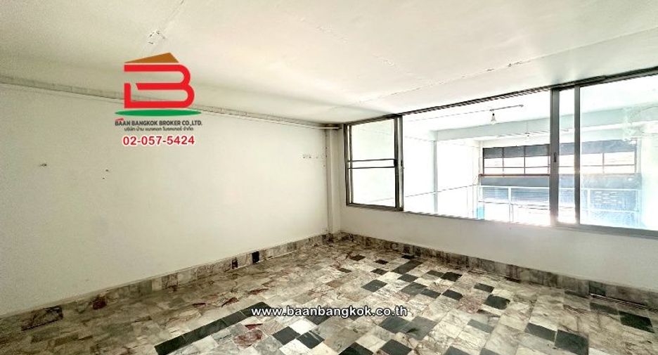 For rent 6 bedrooms retail Space in Lak Si, Bangkok