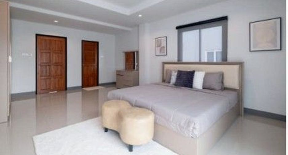 For sale 3 bedrooms townhouse in Mueang Chiang Mai, Chiang Mai