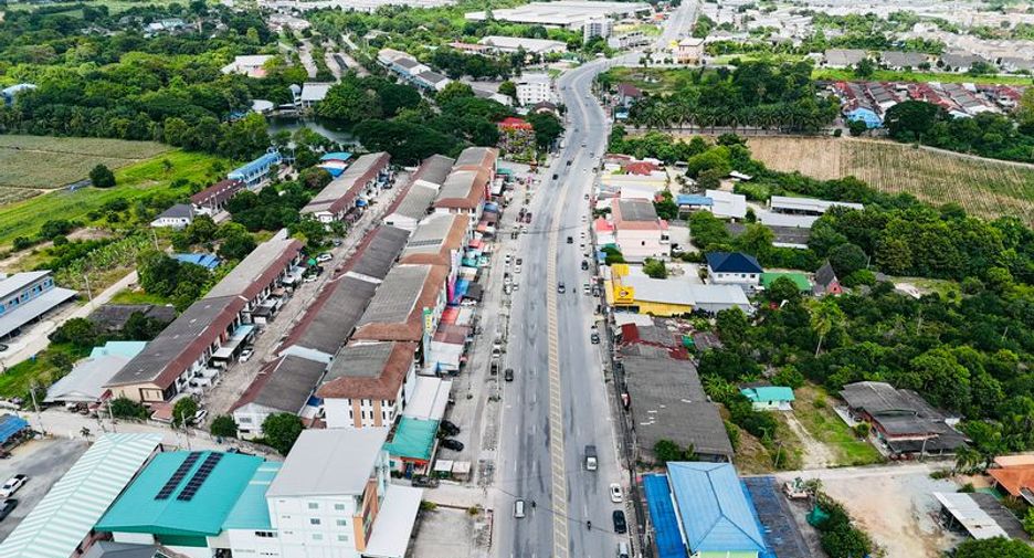 Продажа Участок в Si Racha, Чонбури