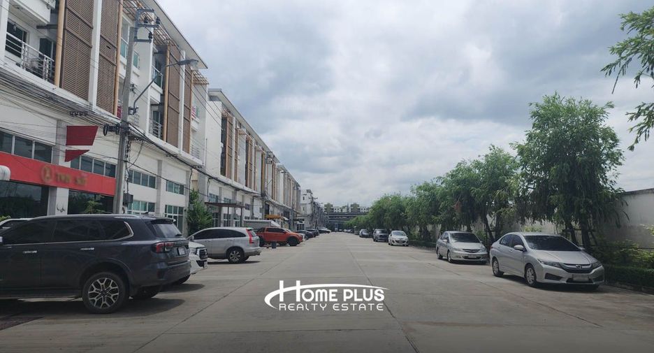 Продажа 4 спальни дом в Лак Си, Бангкок
