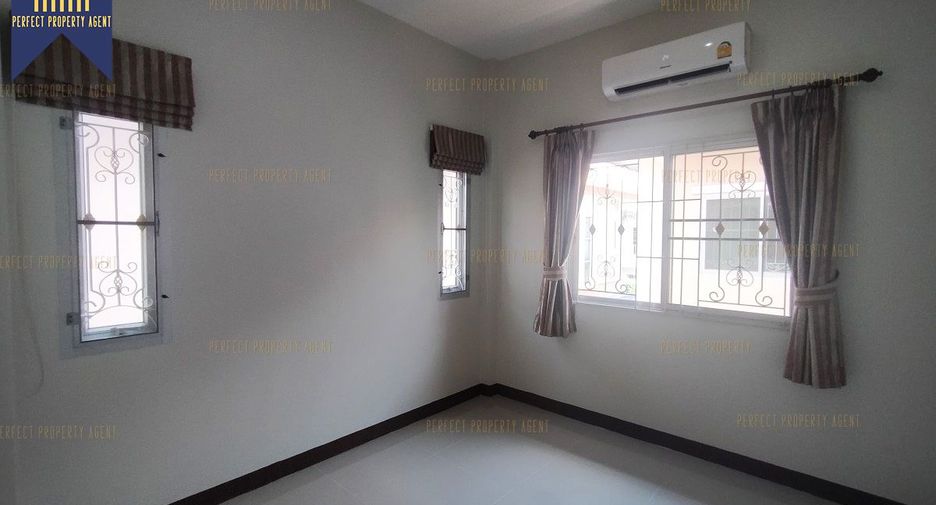 For sale 3 bedrooms house in Mueang Samut Prakan, Samut Prakan
