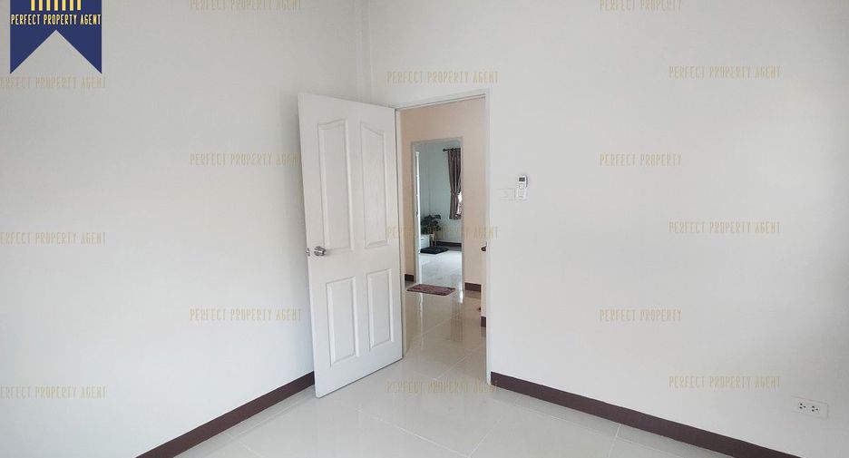 For sale 3 bedrooms house in Mueang Samut Prakan, Samut Prakan