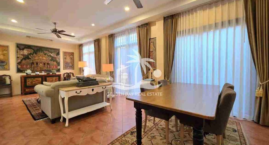 Casa en alquiler de 3 habitaciones en Bang Lamung, Chonburi