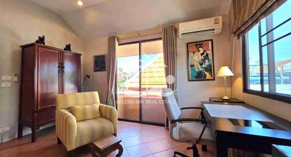 Casa en alquiler de 3 habitaciones en Bang Lamung, Chonburi