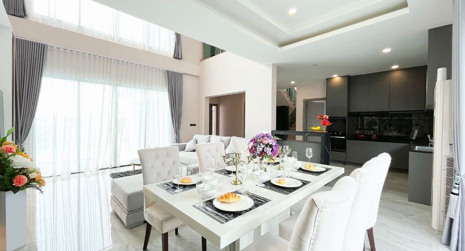 Villa zum Kauf mit 4 Zimmer in Bang Lamung, Chonburi