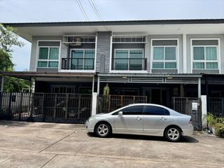 3 Bedroom Townhouse In Si Racha, Chonburi