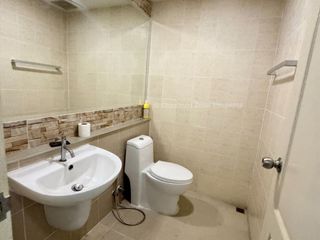 Reihenhaus zur Miete und zum Kauf mit 3 Zimmer in Si Racha, Chonburi