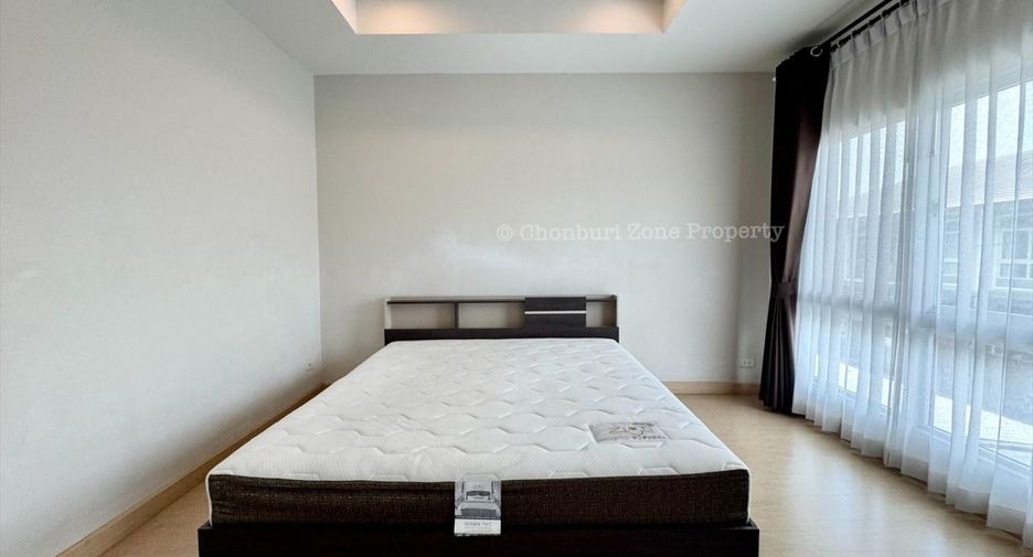 For rent and for sale 3 bedrooms townhouse in Si Racha, Chonburi