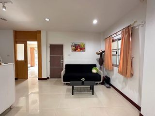 出租 3 卧室 独立屋 在 Si Racha, Chon Buri