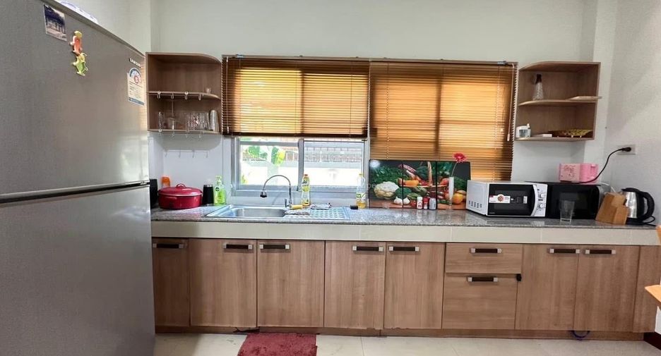 For rent 3 bedrooms house in Si Racha, Chonburi
