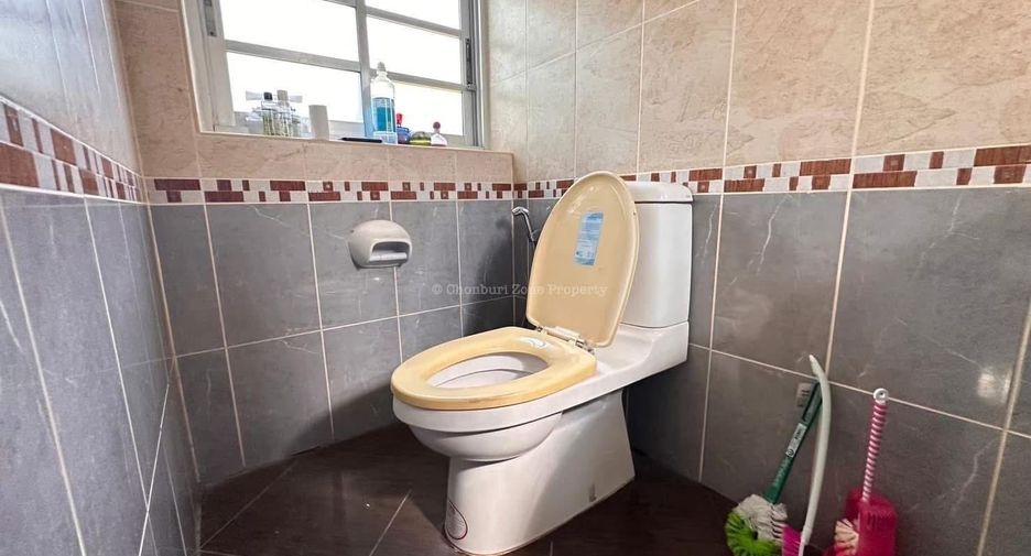 For rent 3 bedrooms house in Si Racha, Chonburi